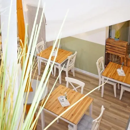 F-1010 Strandhaus Moenchgut Dz 27 Terrasse, Strandnah, Inkl Fruehstueck Lobbe